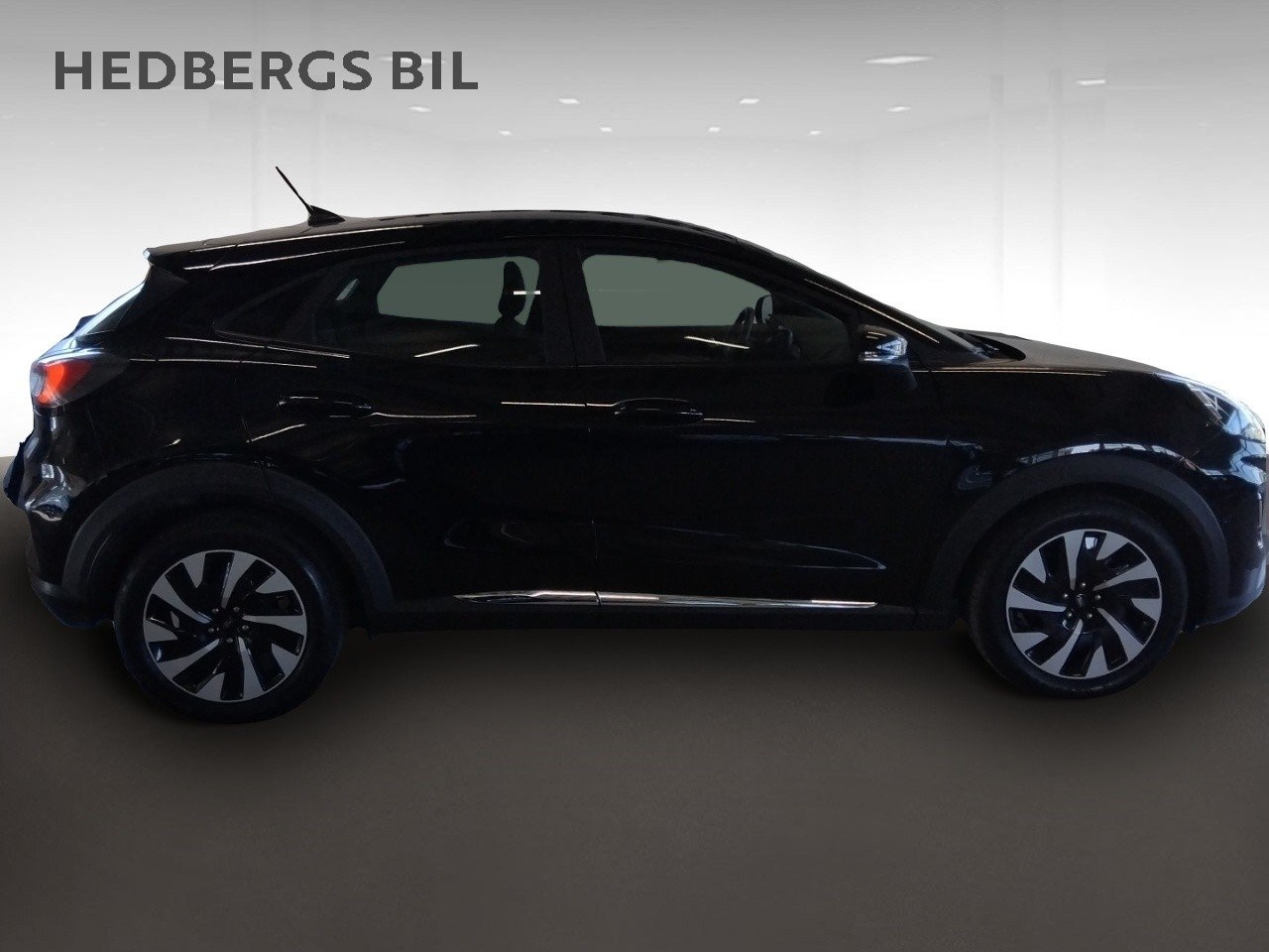 Ford Puma 1.0 EcoBoost 125HK Titanium 2022, bild 2/10