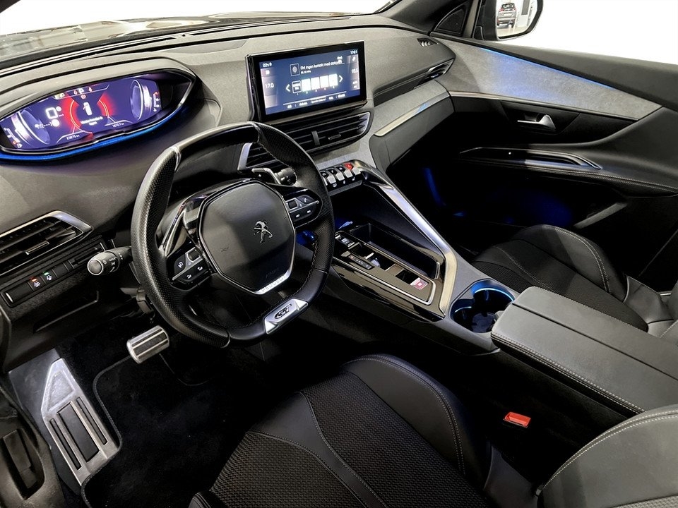 Peugeot 5008 GT 1.2 PT 130hk Aut 7-SITS 2023, bild 4/10