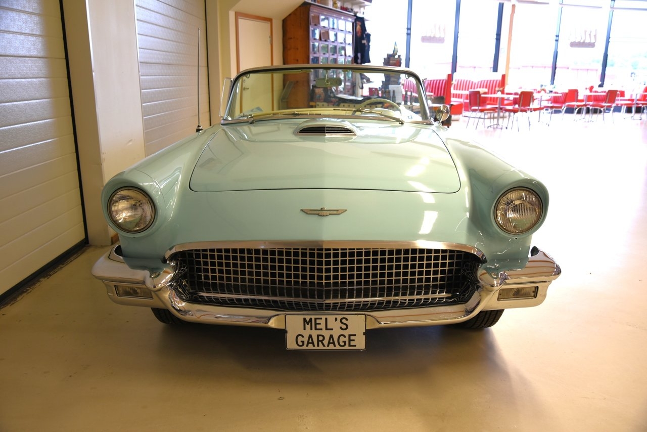 Ford Thunderbird 1957, kuva 4/10