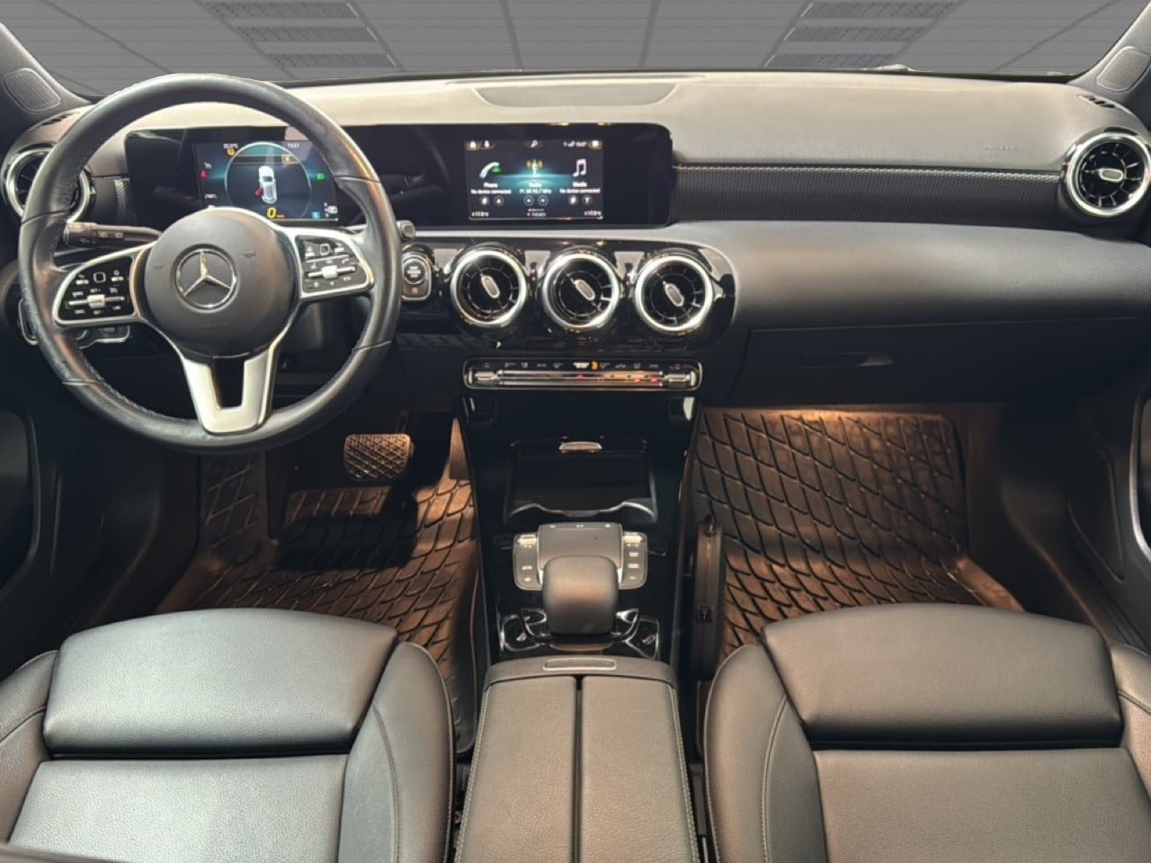 Mercedes-Benz A 200 7G-DCT 136HK AUTOMAT 2020, bild 7/10