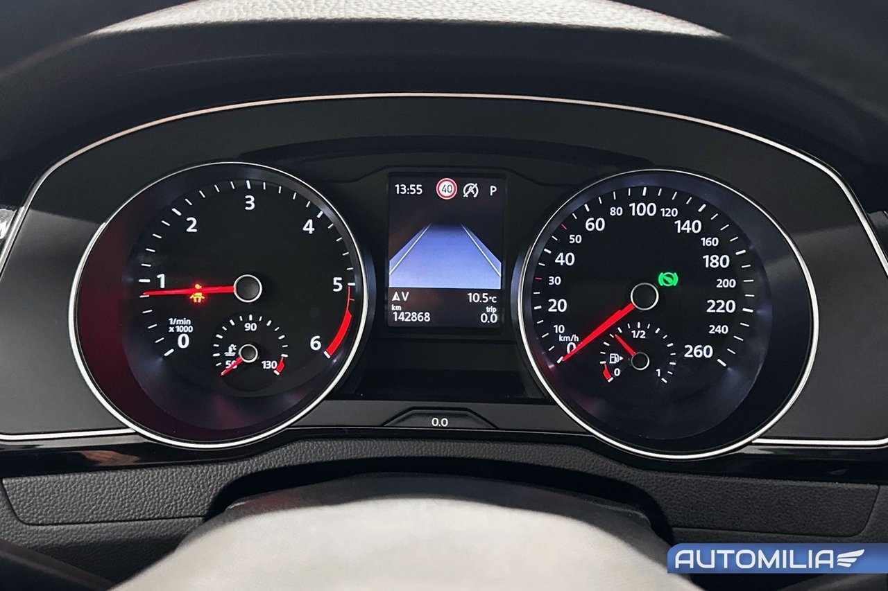 Volkswagen Passat 2023, bild 7/20