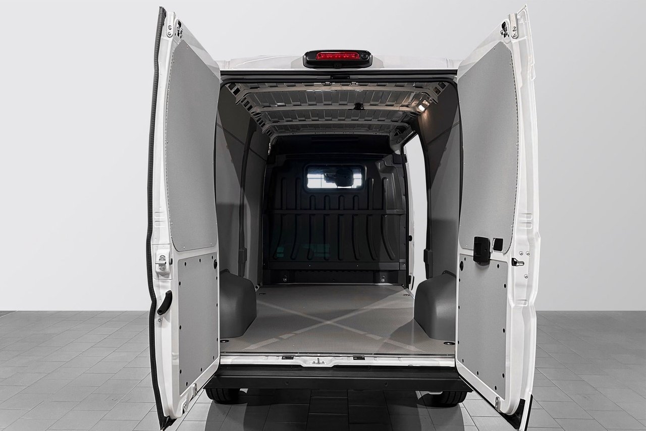 Peugeot Boxer L2H2 140HK AUT 2026, bild 6/10