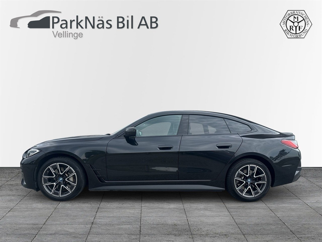 BMW i4