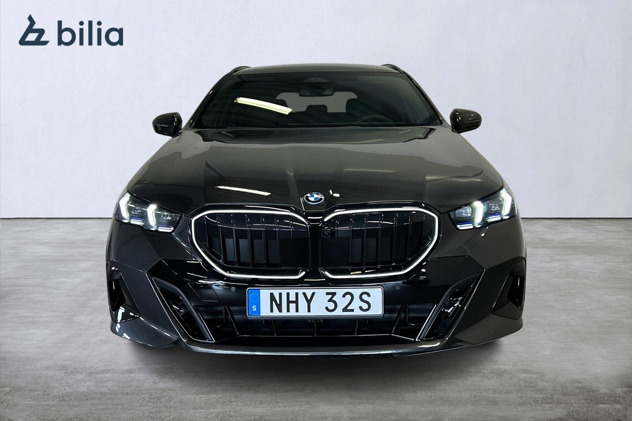 BMW 530 2026, photo 2/10