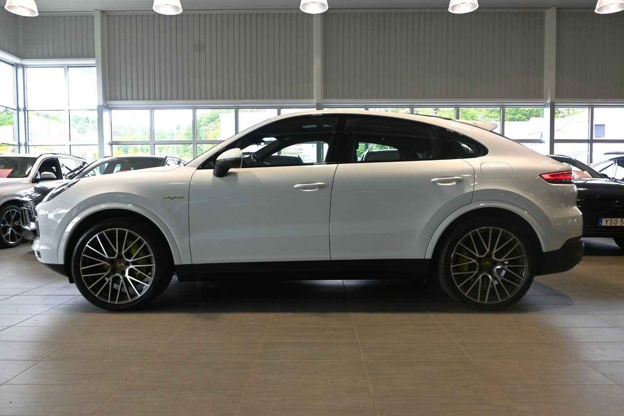 Porsche Cayenne 2021, bild 2/10