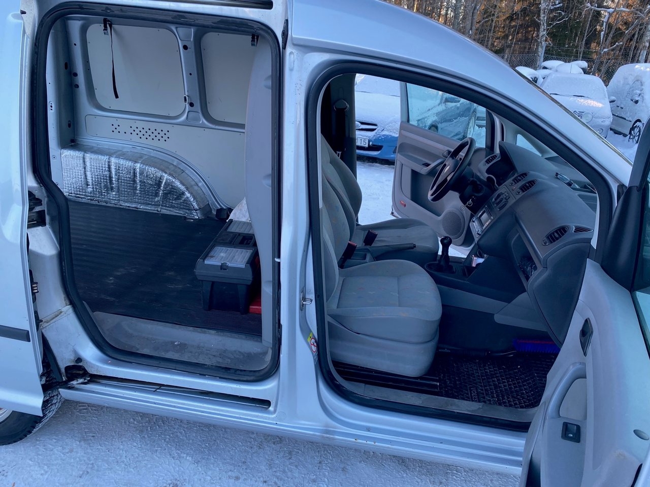 Volkswagen Caddy Skåpbil 2008, bild 5/8