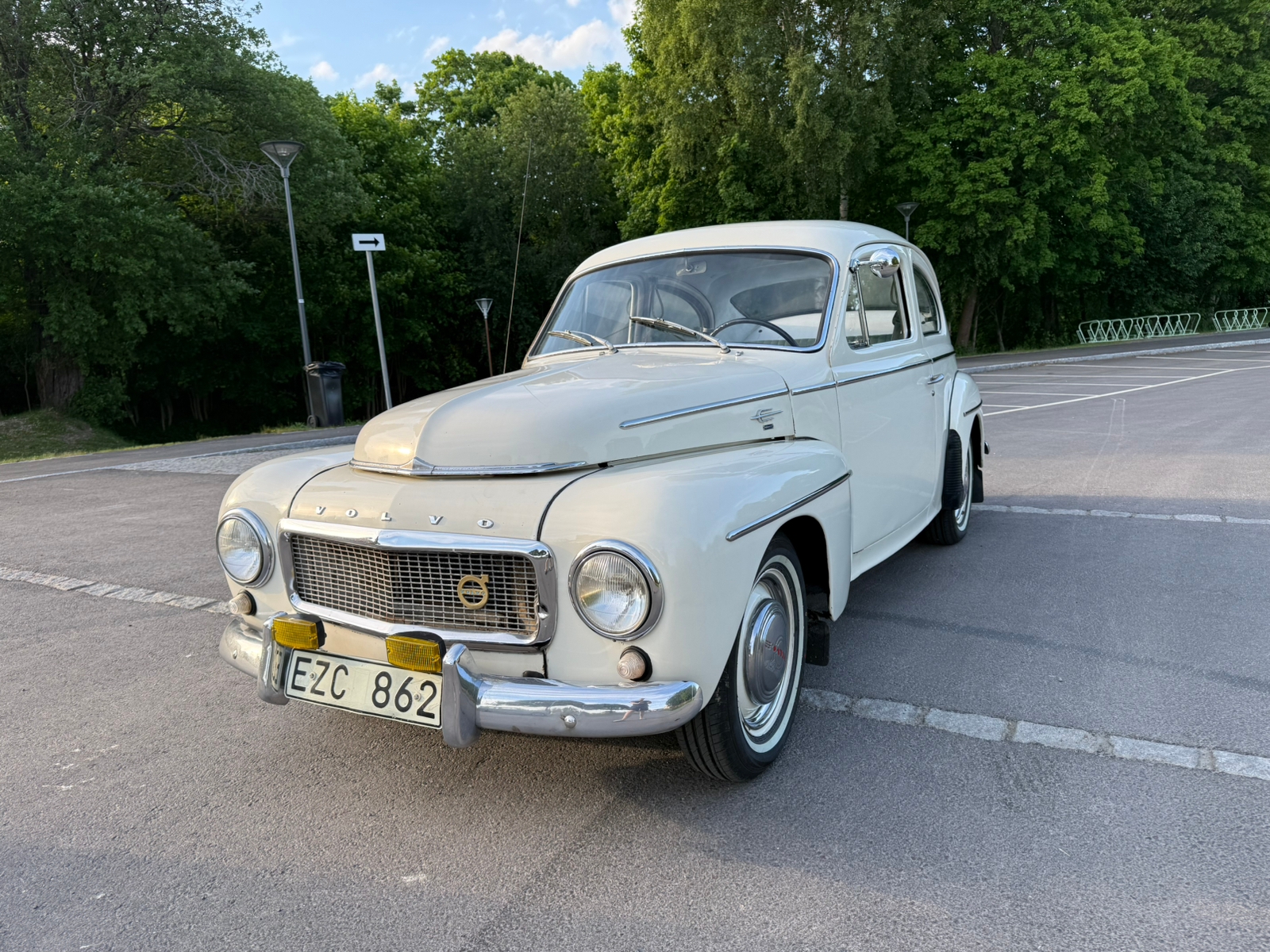 Volvo PV