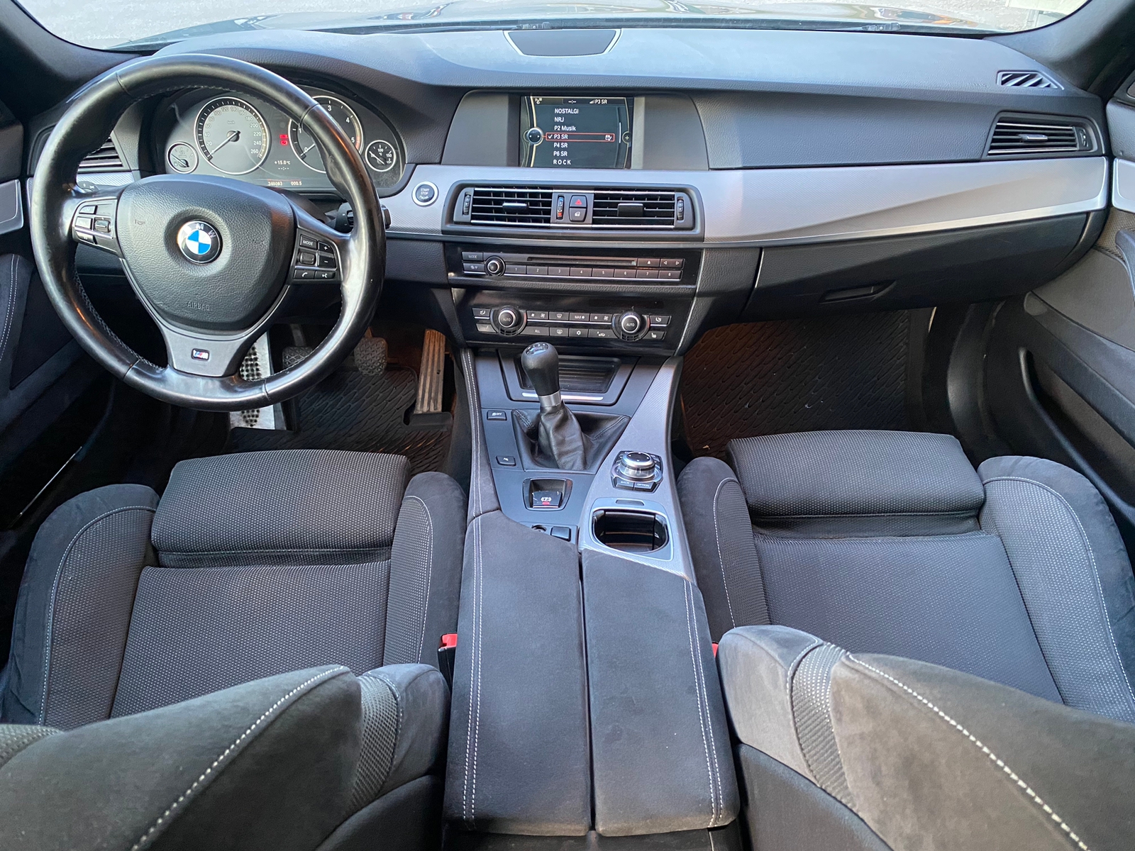 BMW 525d M Sport 2011, bild 6/8