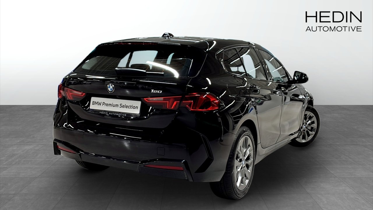 BMW 120 Active 2026, bild 2/9