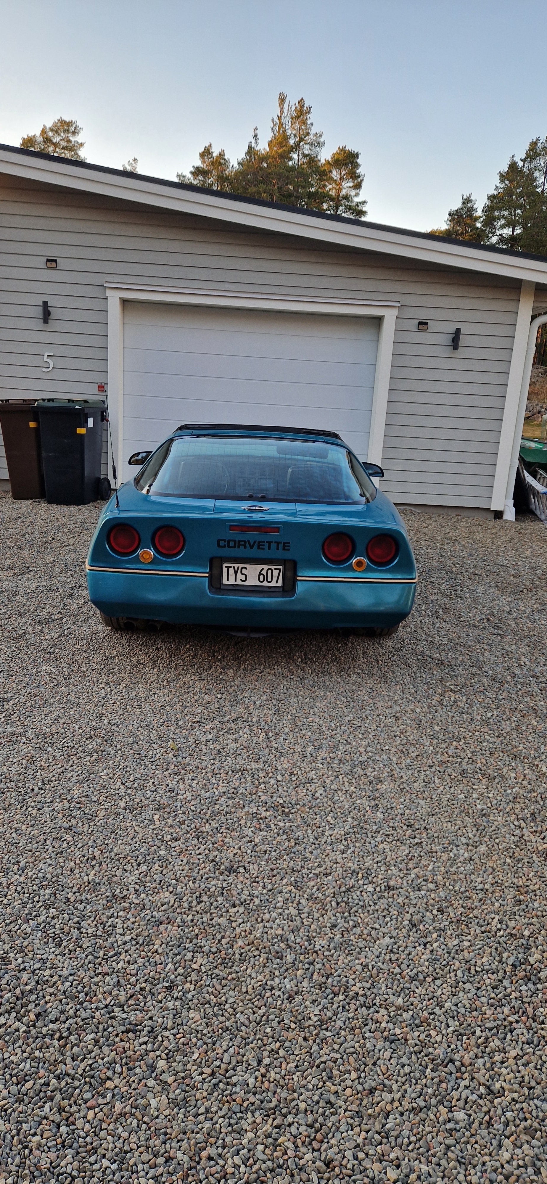 Chevrolet Corvette 5.7 V8 CFI Automatisk 1984, kuva 4/7