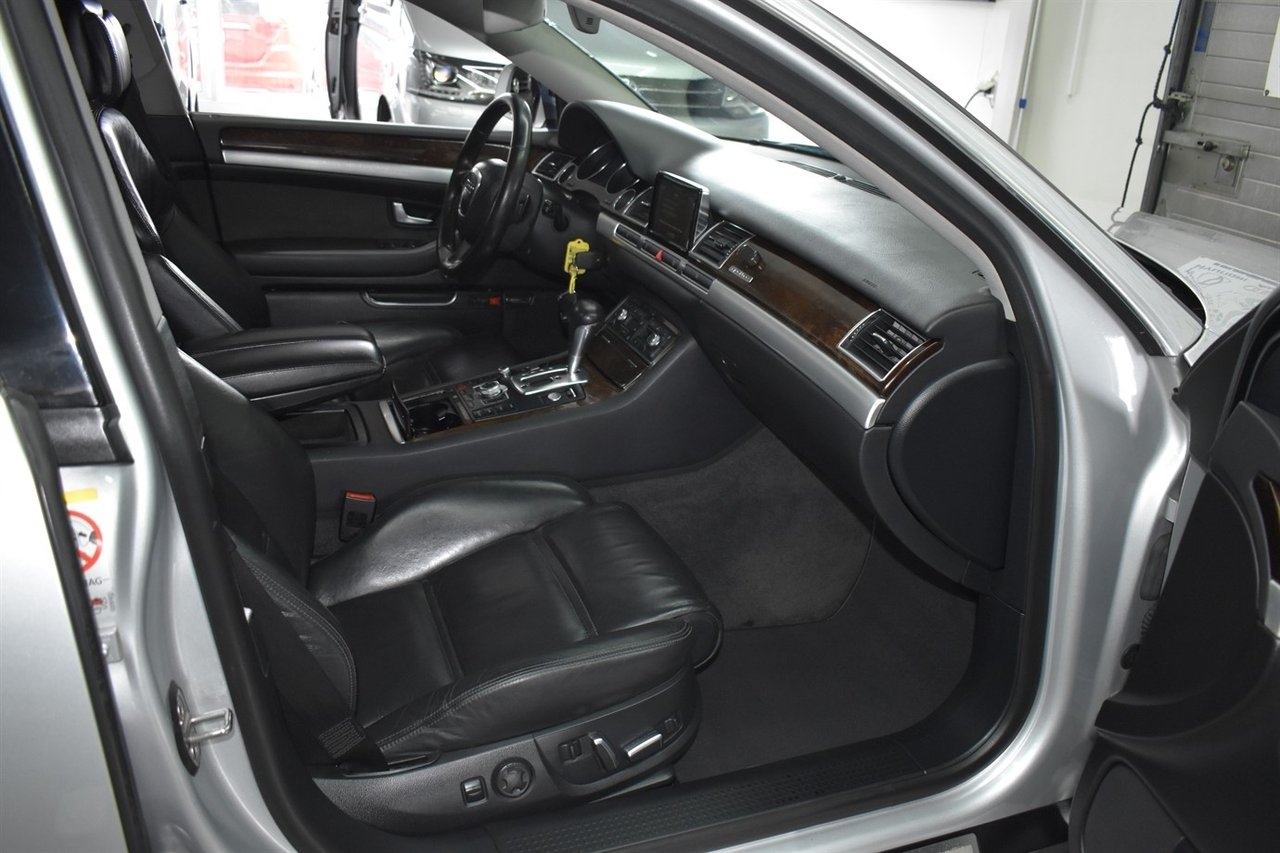 Audi A8 3.0 TDI V6 Quattro 233hk 2009, kuva 6/10