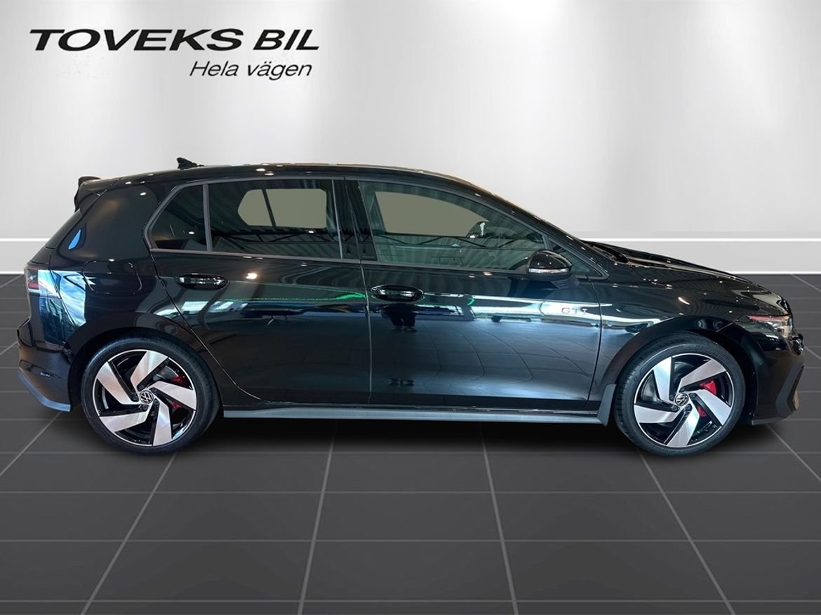 Volkswagen Golf VIII GTI 265 HK DSG7 2026, photo 6/10