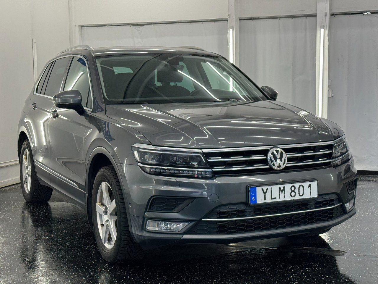 Volkswagen Tiguan 2017, photo 3/10