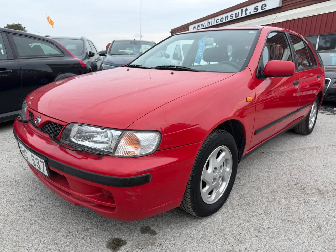 Nissan Almera