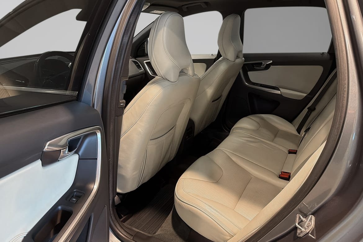 Volvo XC60 D4 AWD Summum BE PRO 2016, bild 7/20