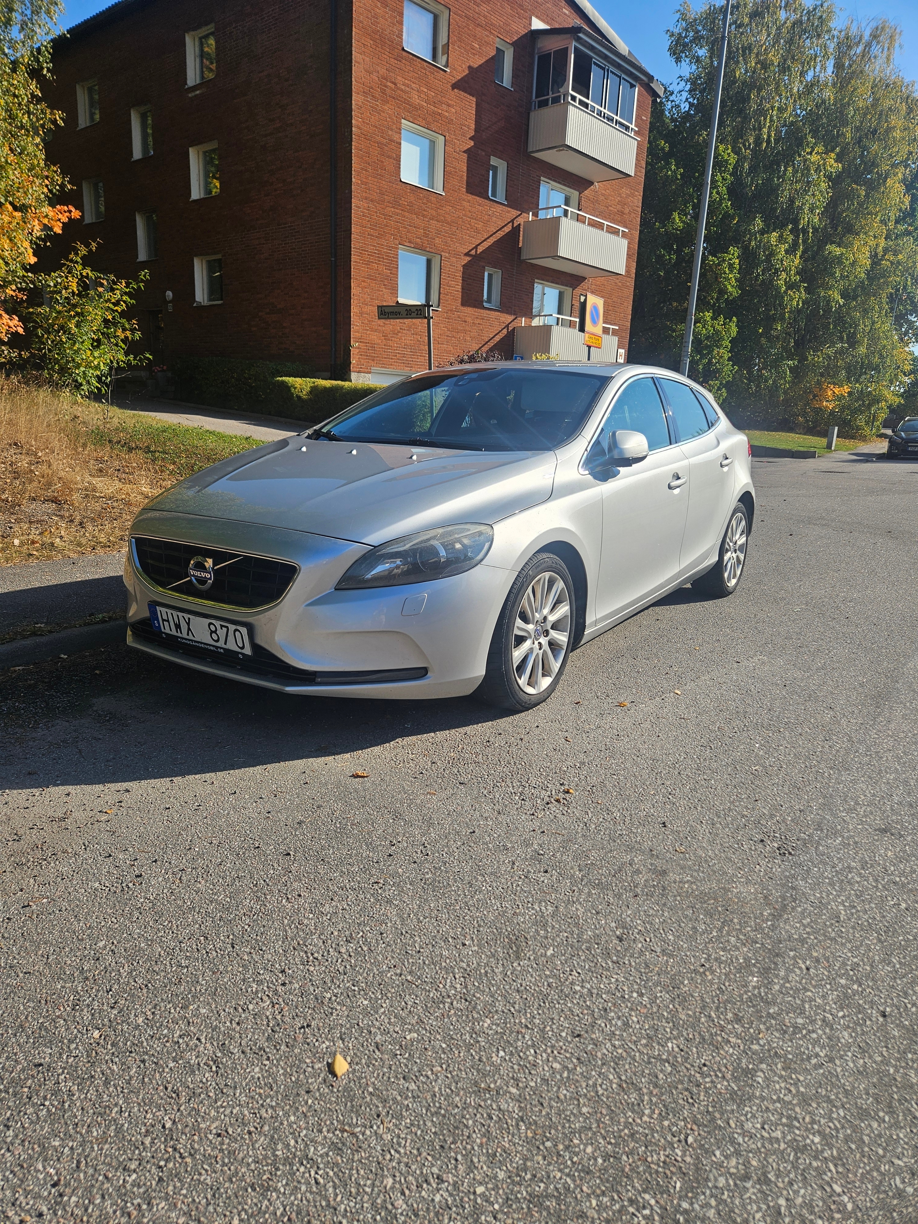 Volvo V40 D2 Manuell Momentum 2013, bild 4/13