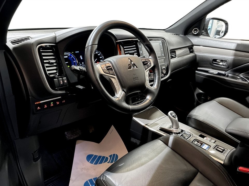Mitsubishi Outlander 2019, bild 5/10
