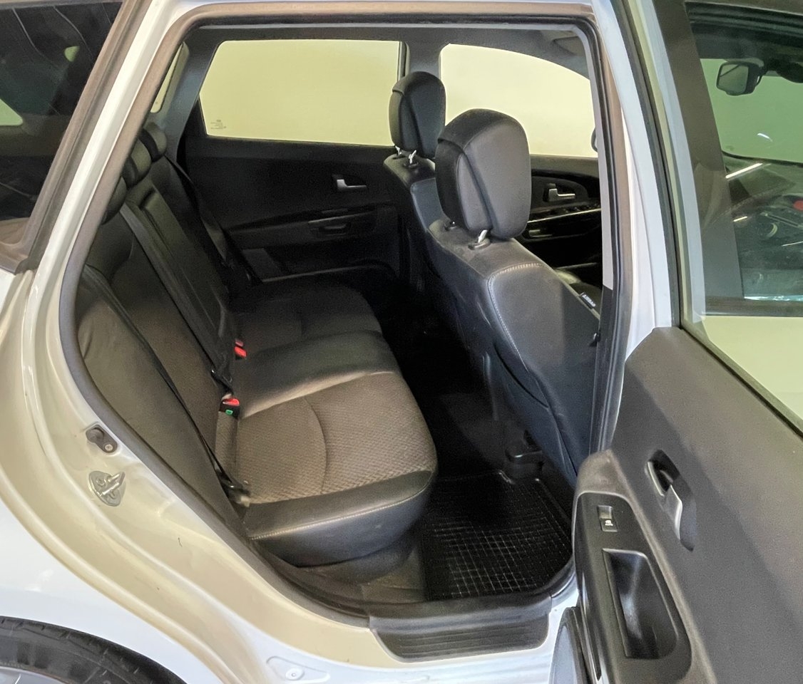 Kia Ceed cee'd_sw 1.6 CRDi ECO Euro 5 2012, kuva 8/8