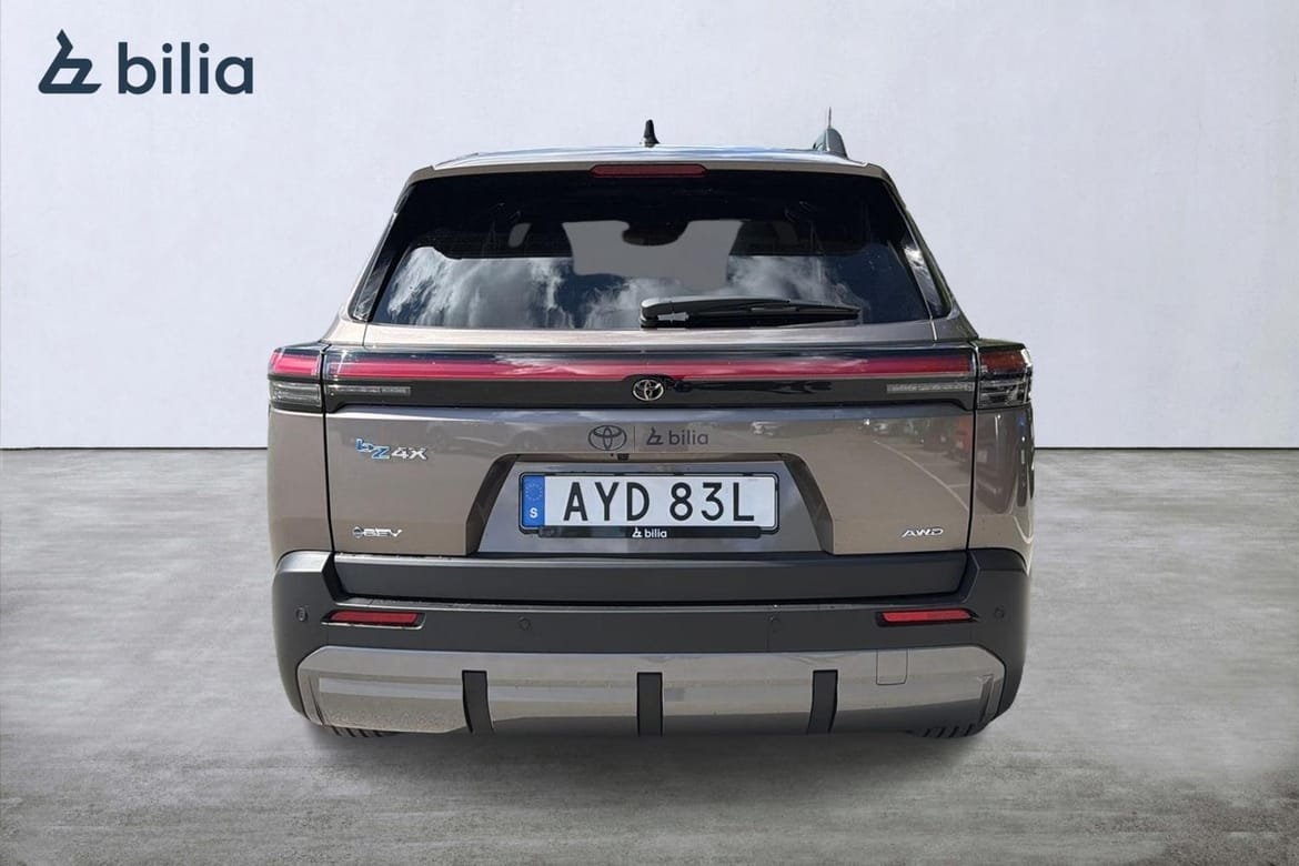 Toyota bZ4X Touring 2026, bild 4/10