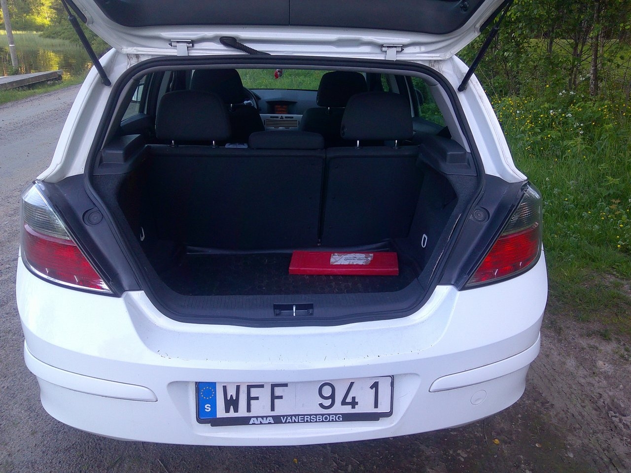 Opel Astra 2010, photo 7/9