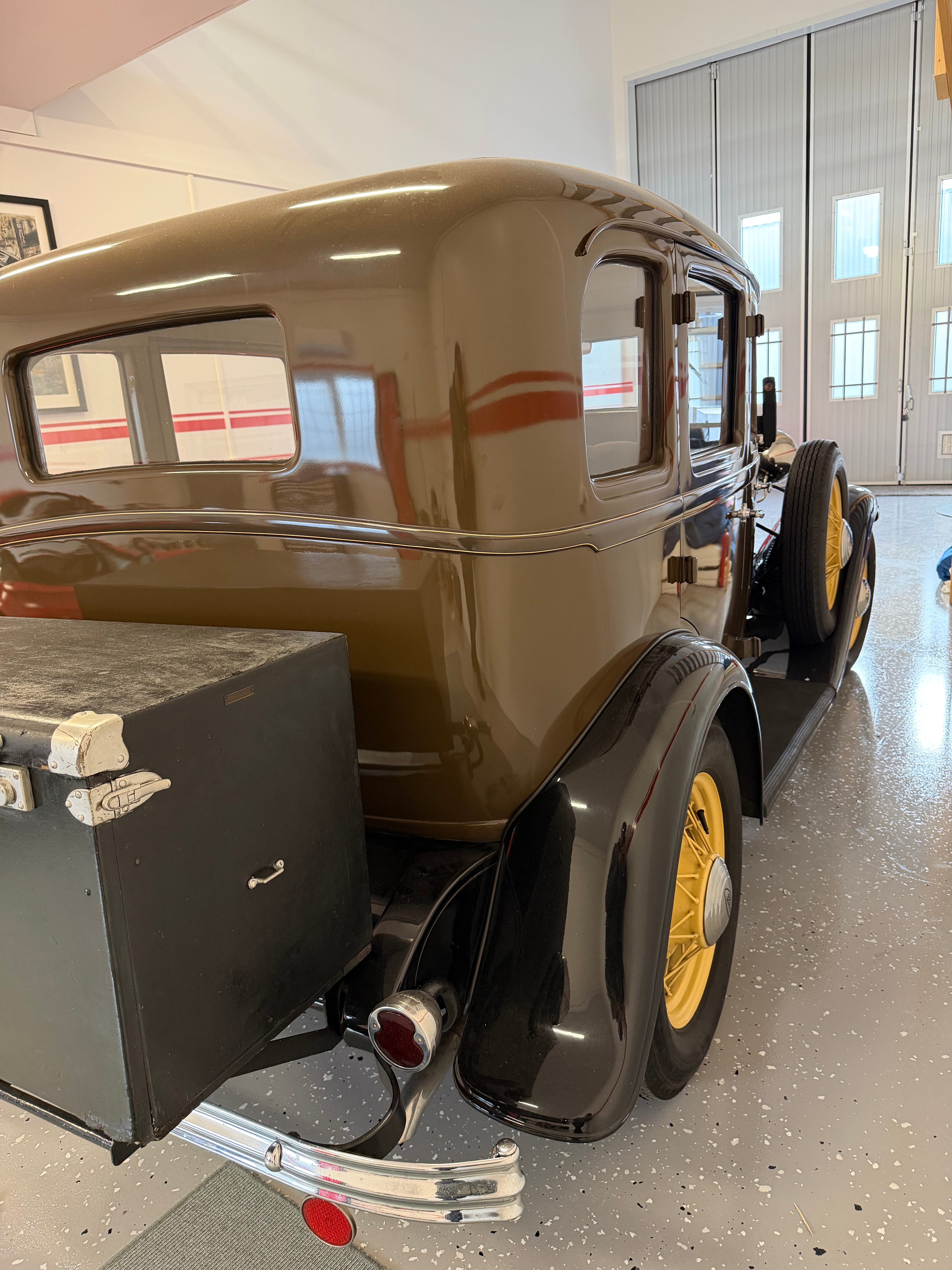 Ford B Fordor sedan 1932, bild 3/9