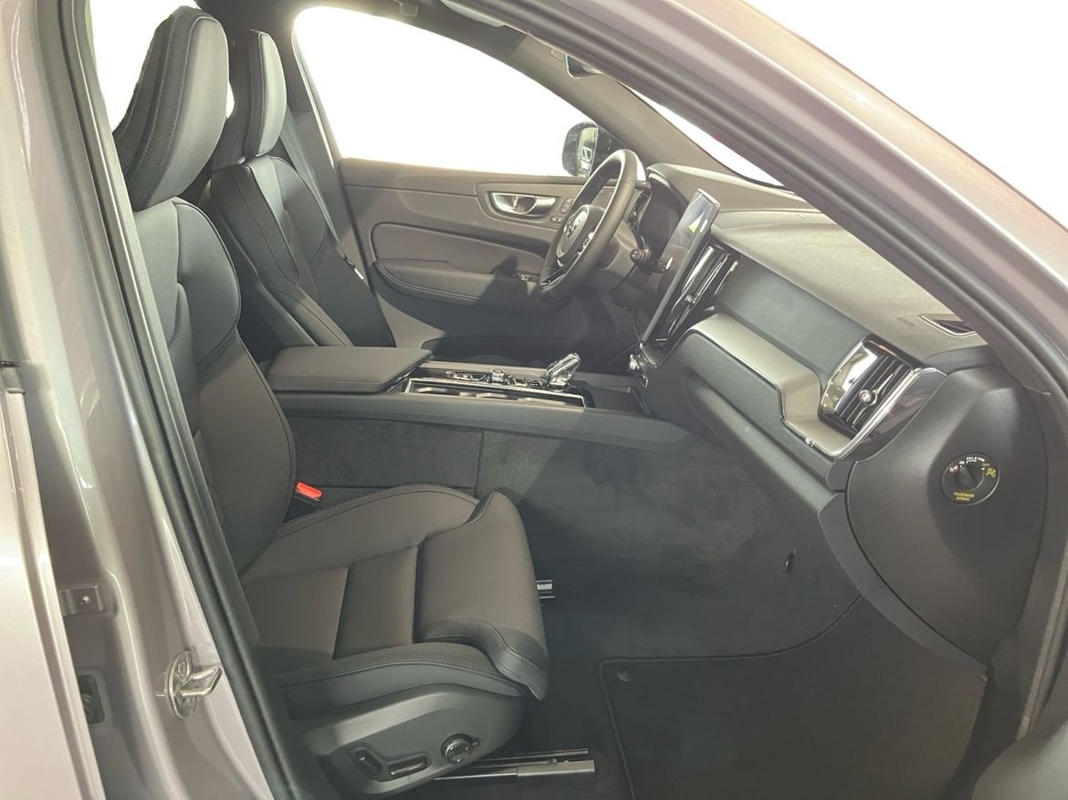 Volvo V60 T6 Plus Dark Nordic Edition 2027, bild 4/10