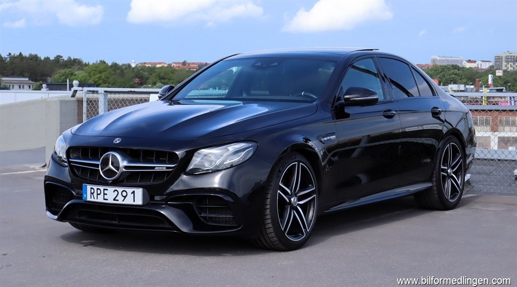 Mercedes-Benz E