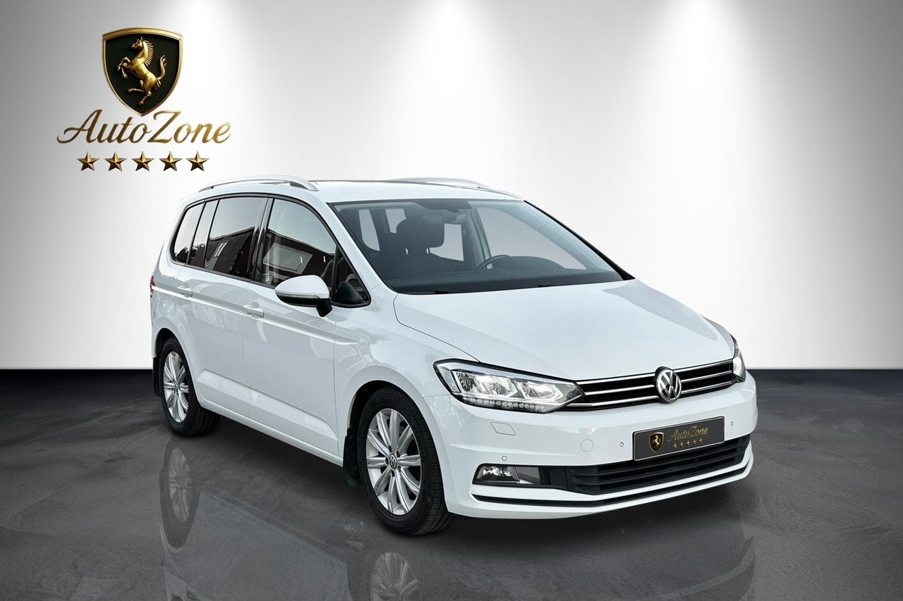 Volkswagen Touran 2016, bild 2/16