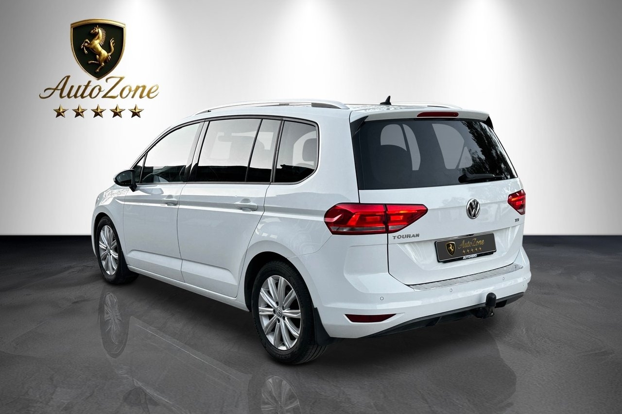 Volkswagen Touran 2016, bild 6/16