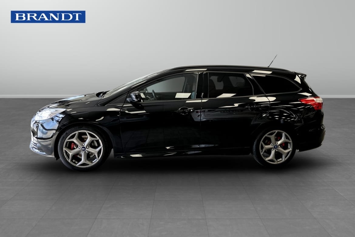 Ford Focus ST Kombi Manuell, 250hk 2013, kuva 5/18