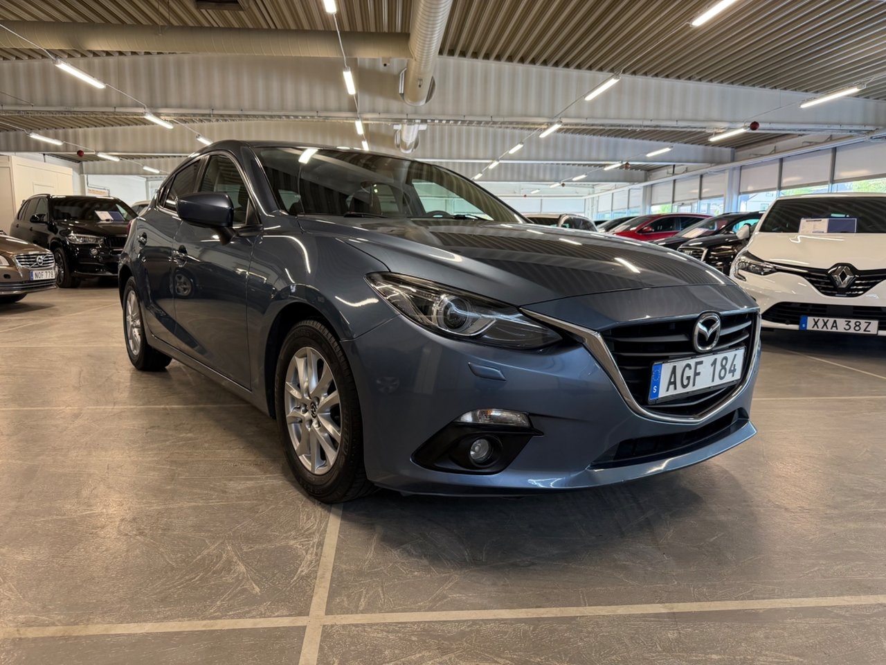 Mazda 3 Sport 2.0 SKYACTIV-G Vision 2014, bild 2/10