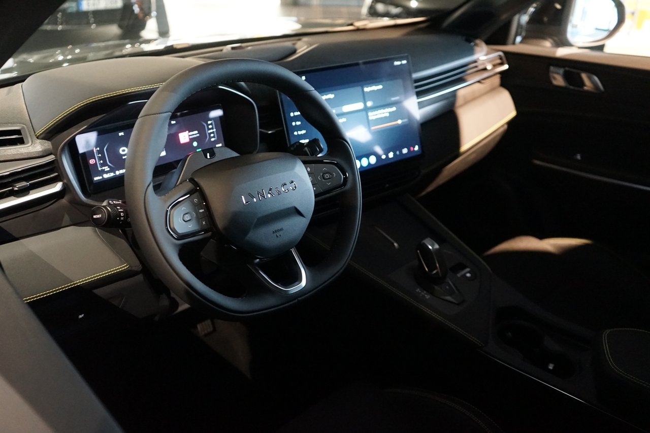 Lynk & Co 01 Core 2025, bild 3/10