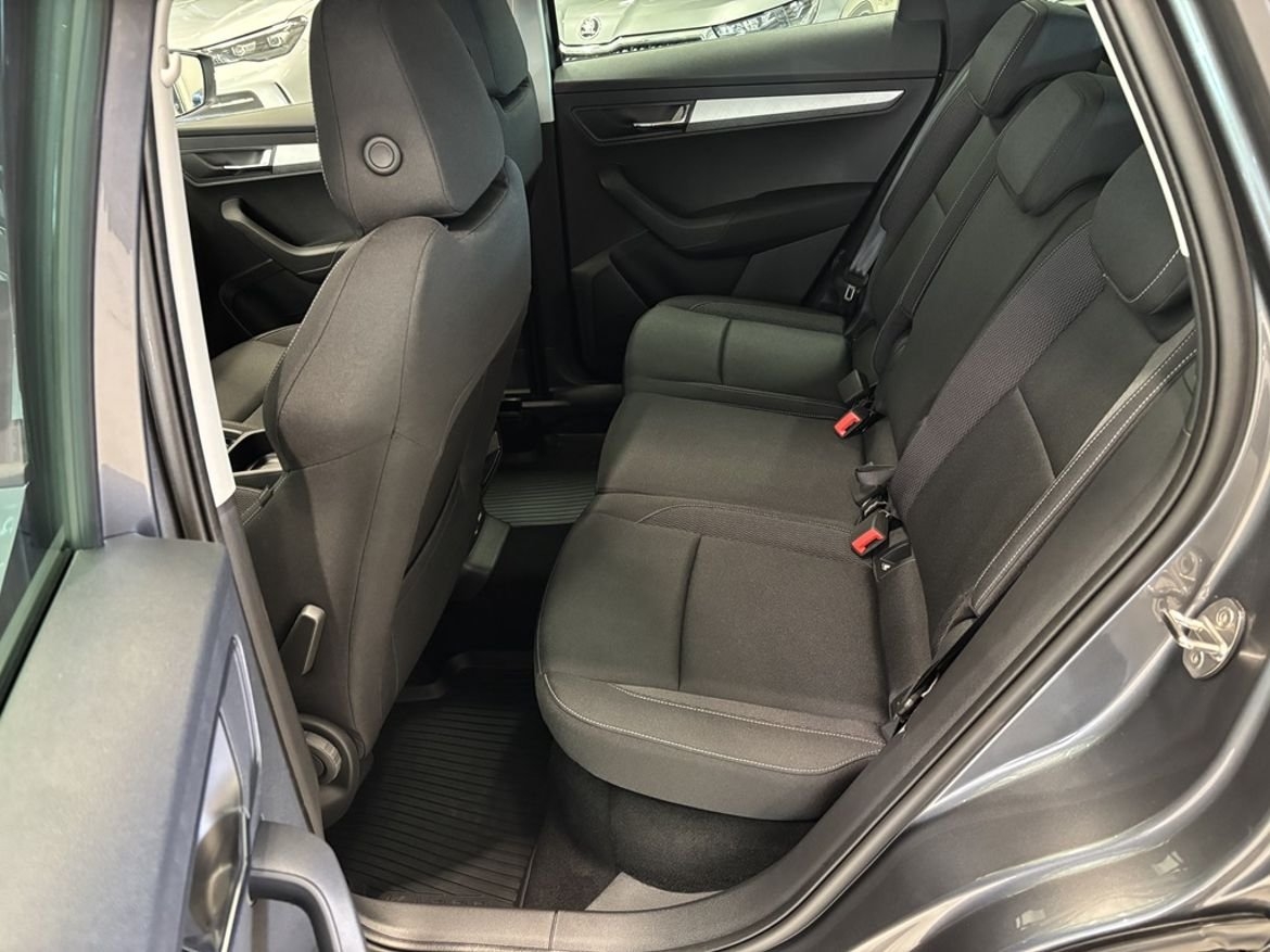 Skoda Karoq 2025, bild 5/19