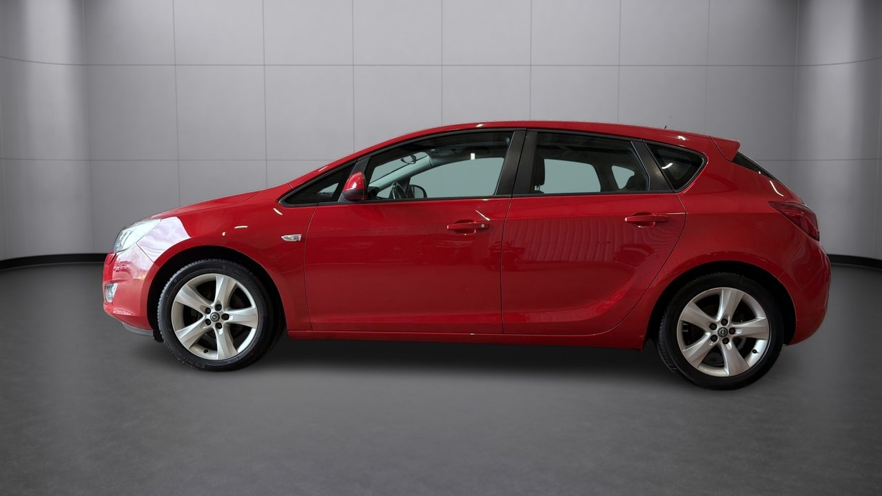 Opel Astra 1.4 Turbo Manuell Euro 5 2011, kuva 7/10
