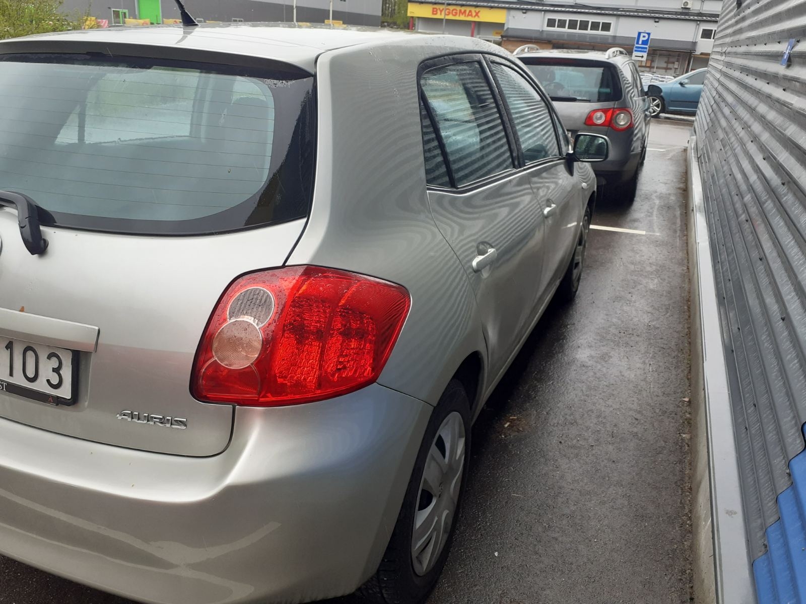 Toyota Auris 2008, bild 4/5