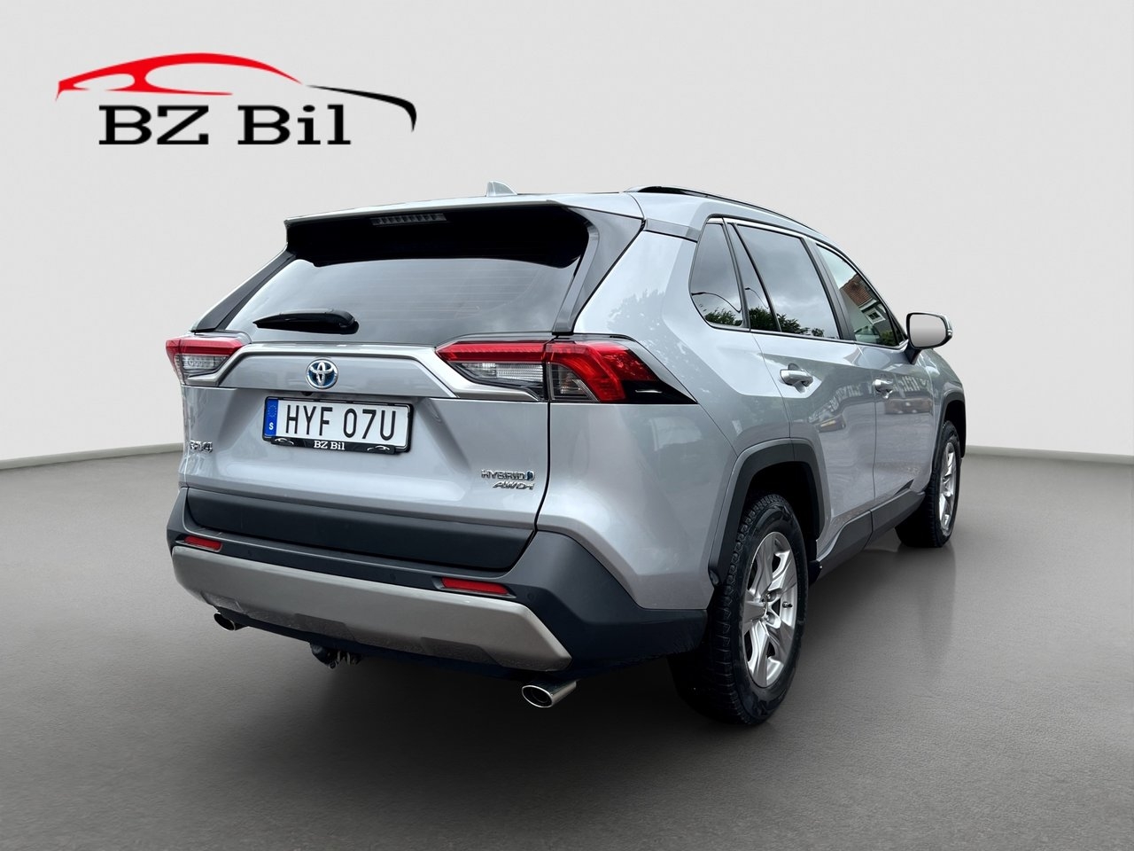 Toyota RAV4 Hybrid AWD Drag Active 2022, photo 5/10