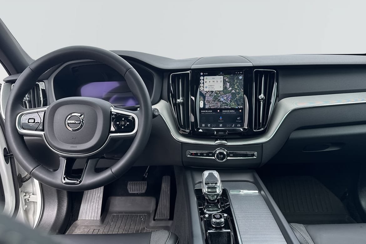 Volvo XC60 T6 Plus Dark Edition 2025, kuva 6/10