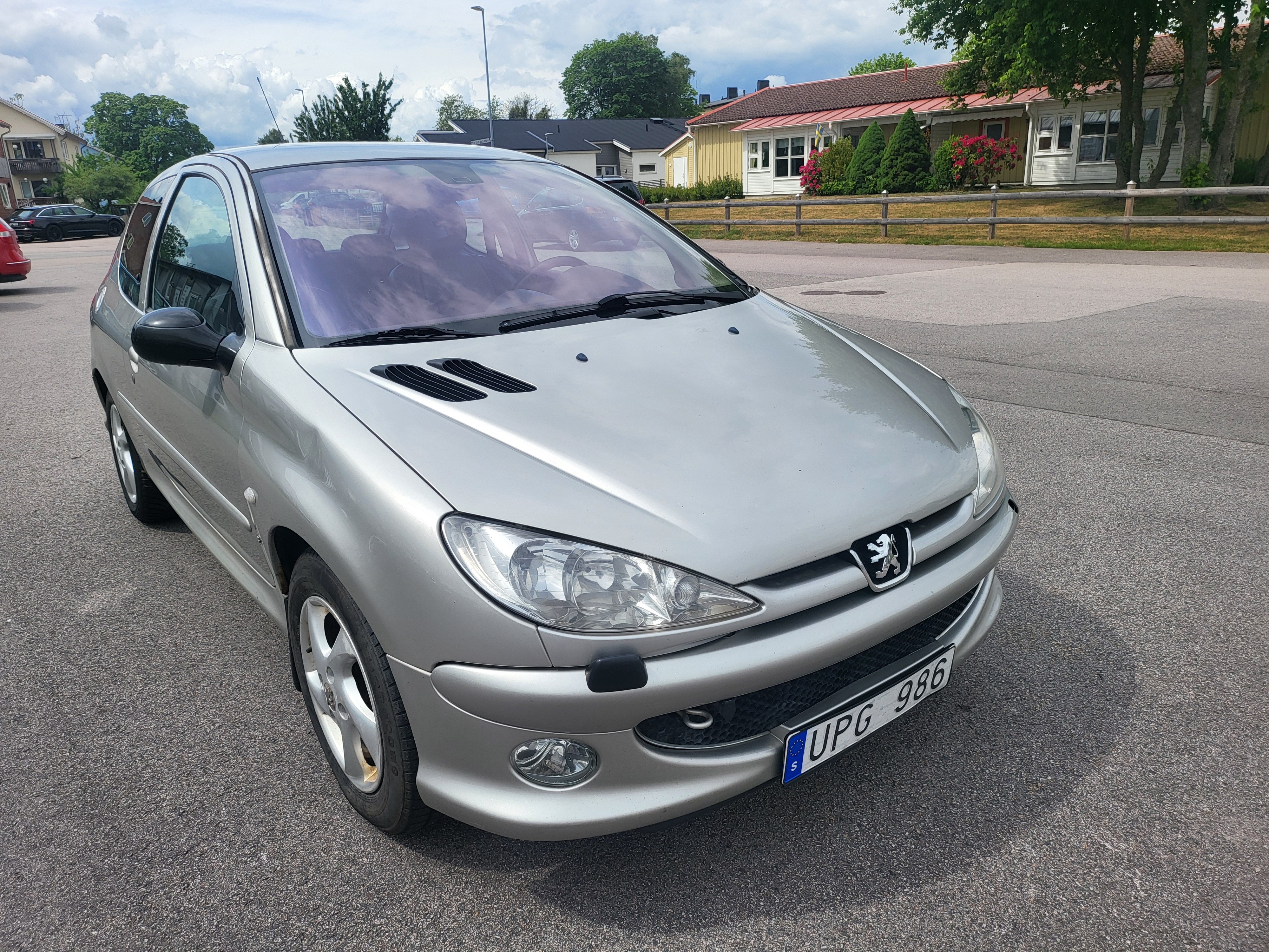 Peugeot 206