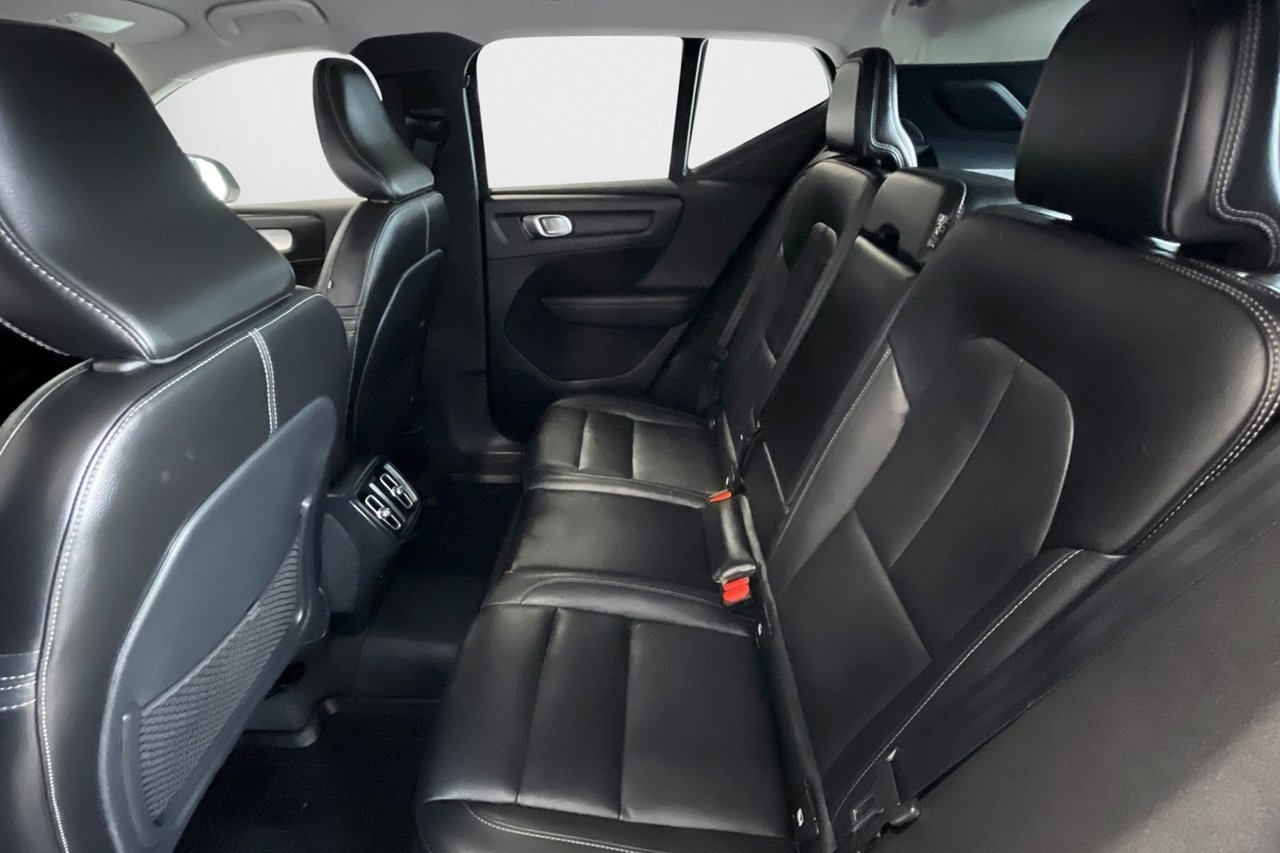Volvo XC40 D3 150Hk AUT Momentum 2019, bild 6/8
