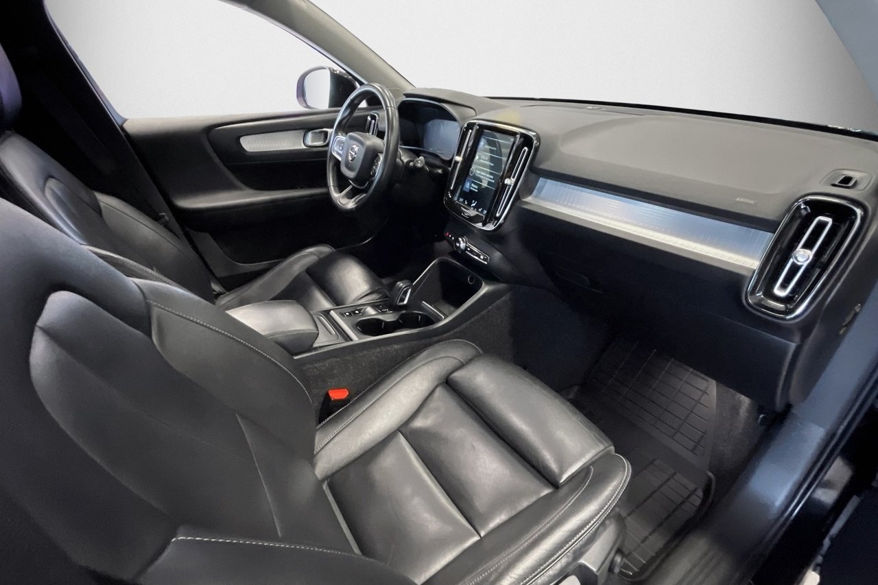 Volvo XC40 D3 150Hk AUT Momentum 2019, bild 8/8