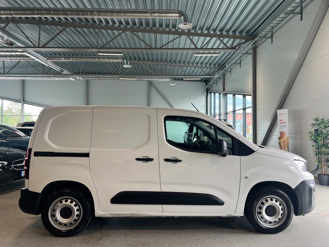 Peugeot Partner 2021, bild 2/10