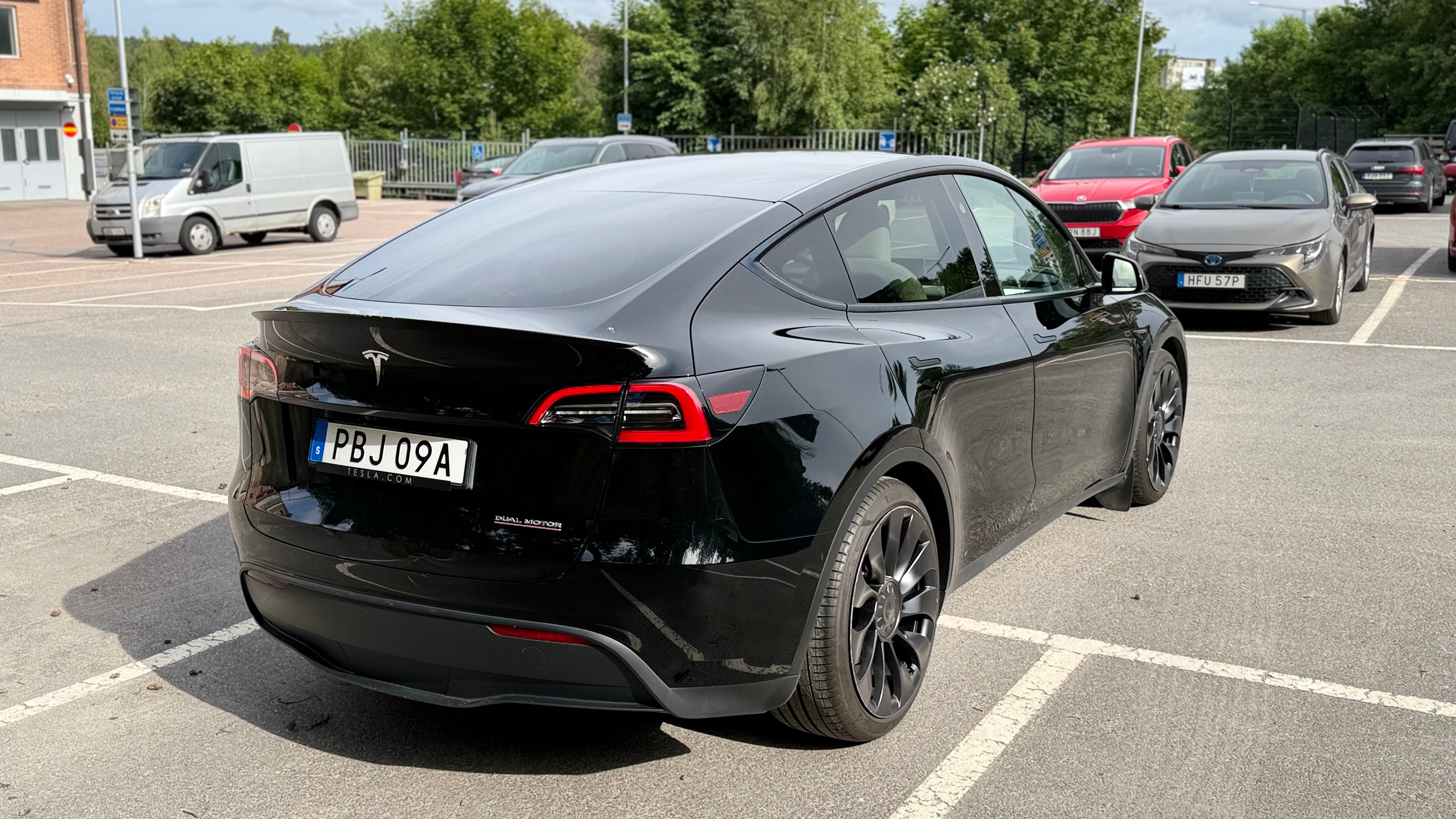 Tesla Model Y Performance 2025, bild 3/7