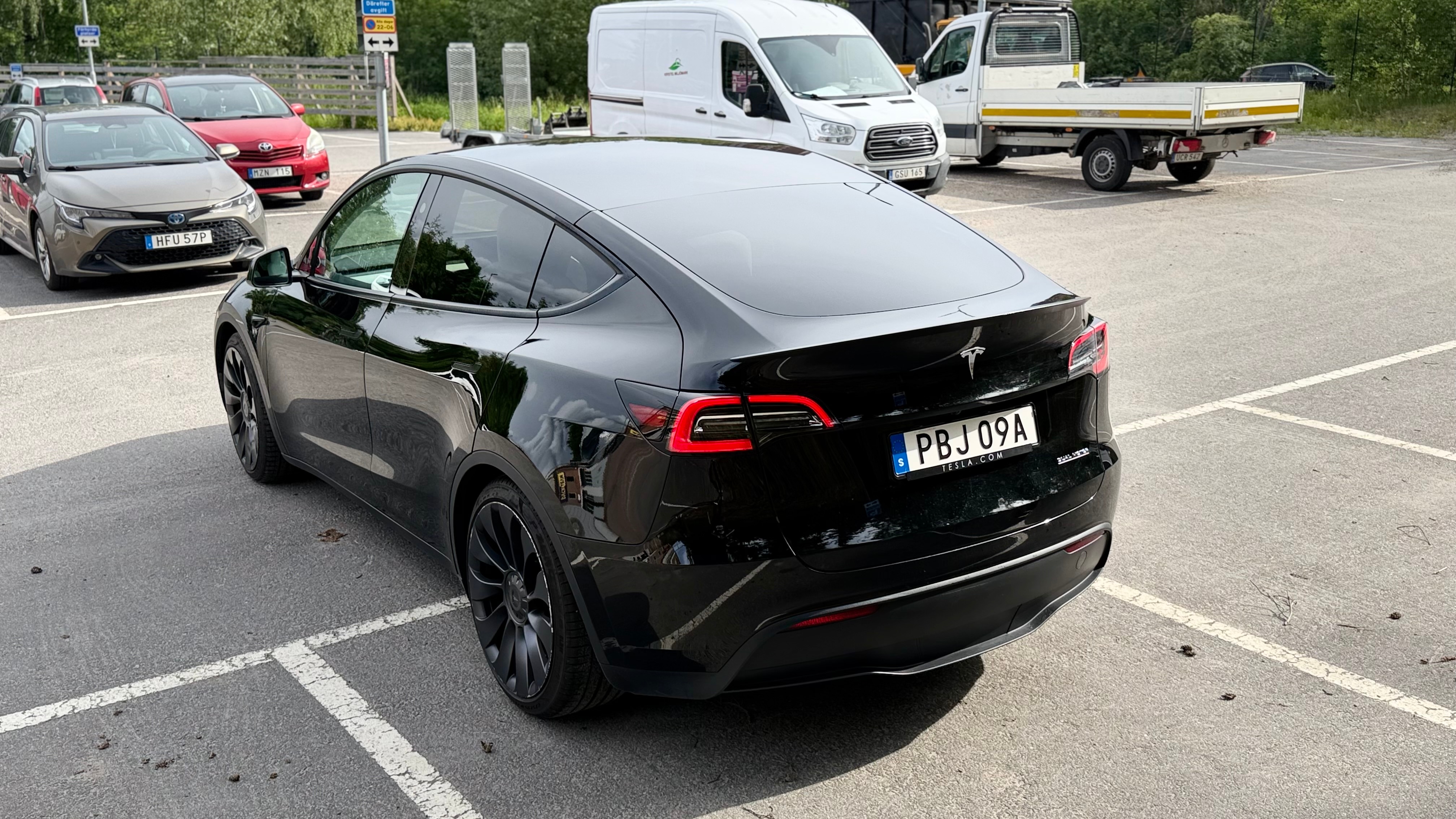 Tesla Model Y Performance 2025, bild 2/7