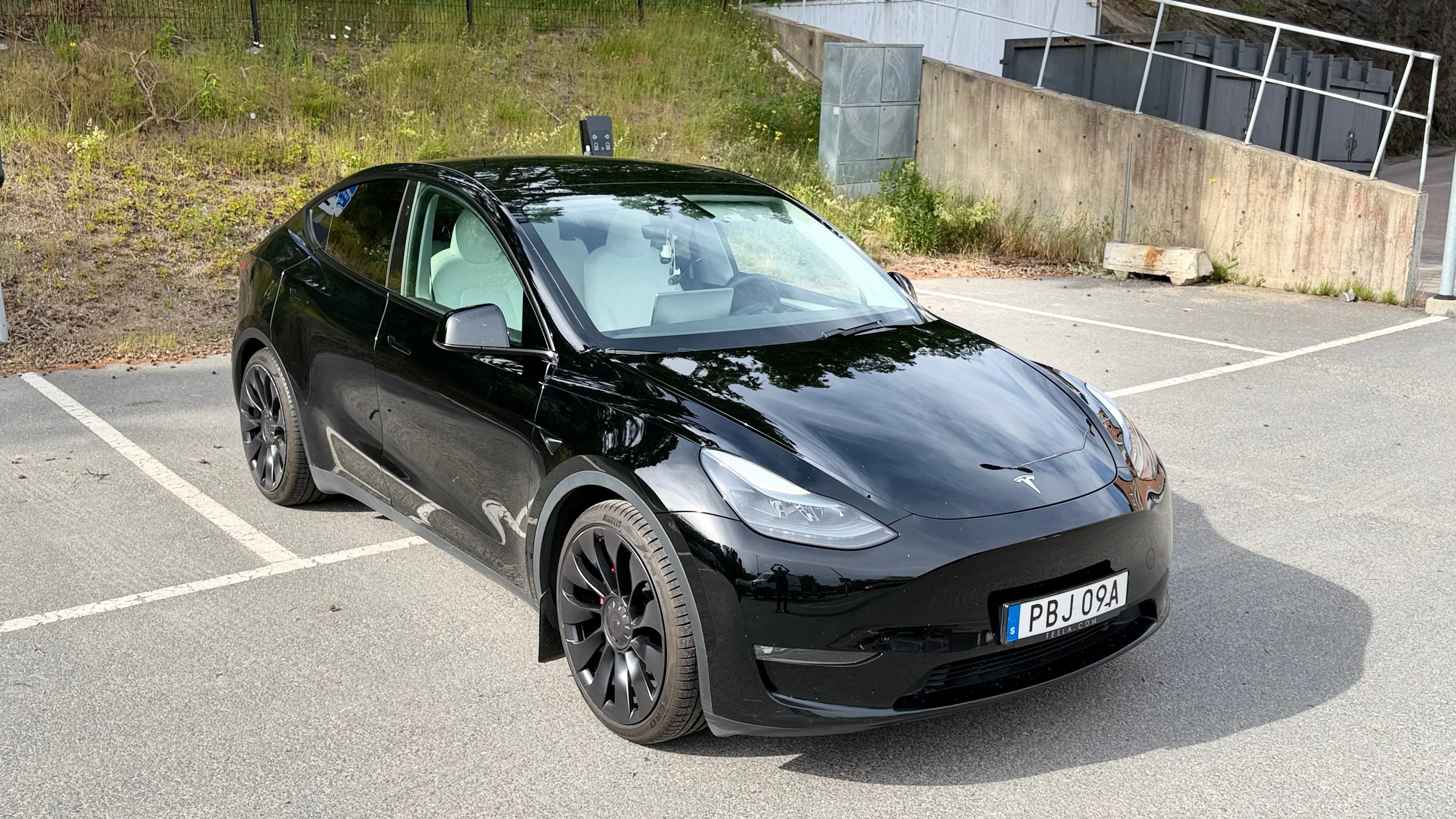Tesla Model Y Performance 2025, bild 4/7