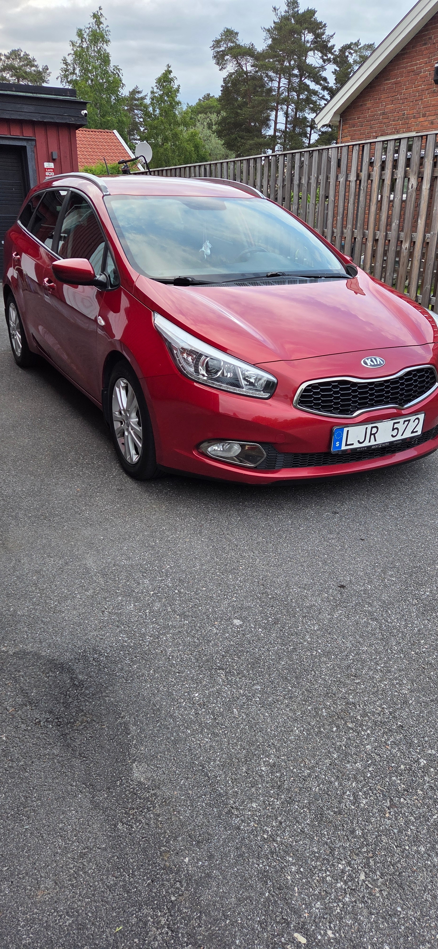Kia Ceed _sw 1.4 CRDi Manuell 2014, photo 7/10