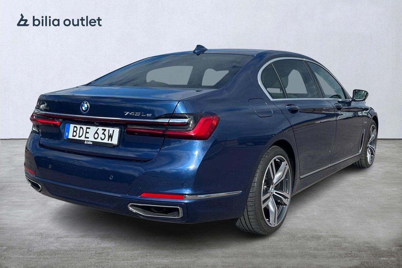 BMW 745 2022, photo 6/10