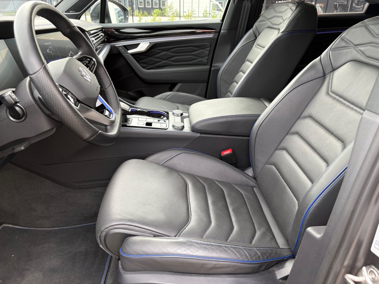 Volkswagen Touareg 2024, bild 6/15