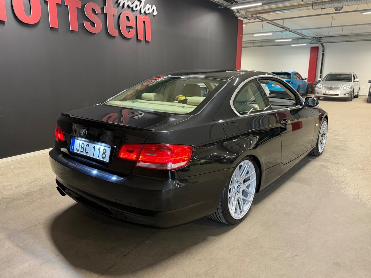BMW 325 i Coupé Comfort 2009, kuva 3/10