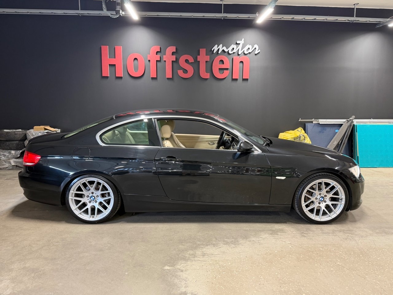 BMW 325 i Coupé Comfort 2009, kuva 2/10