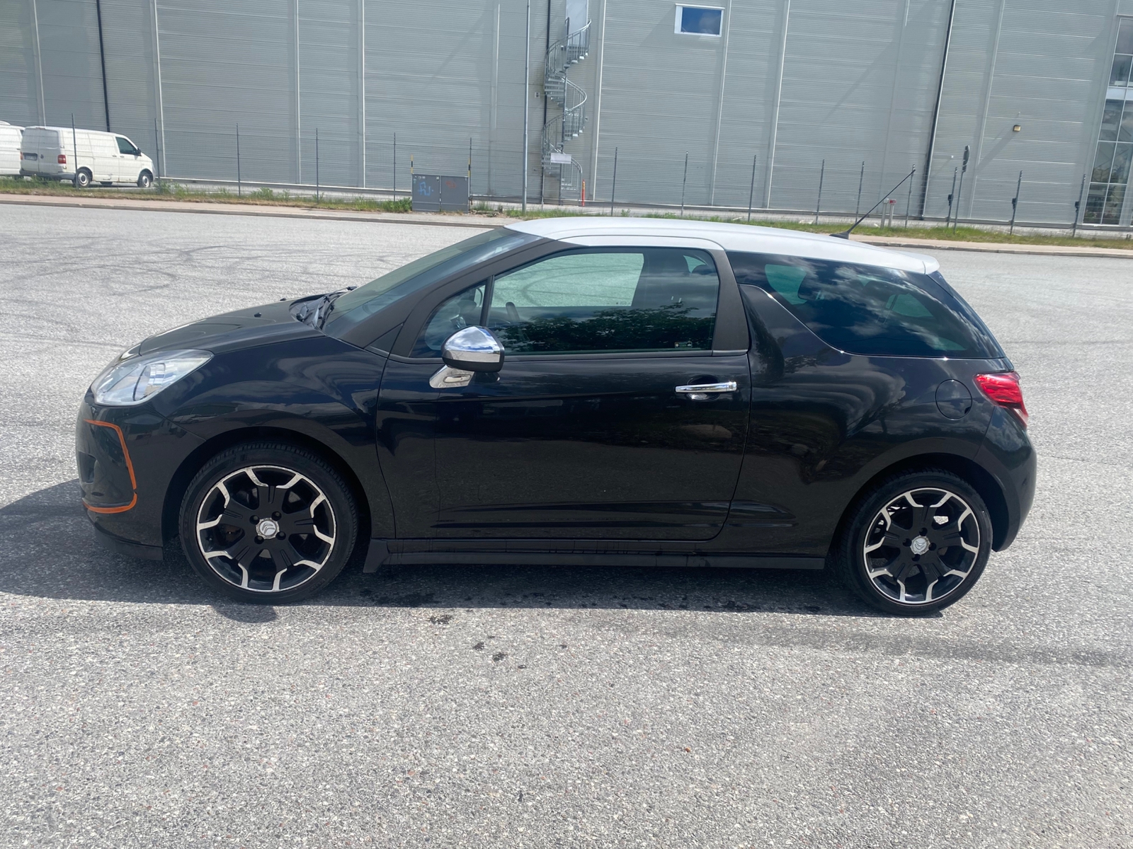 Citroen DS3 1.6 VTi Manuell 2010, bild 4/10